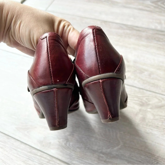 Chanii B Burgundy Pointed Toe Retro  Style Slip On Bootie - Picture 6 of 14
